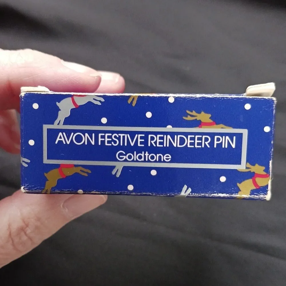 AVON Festive Reindeer Pin Signed Broach Gold Tone Red